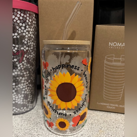 Other - 🔮 Sunflower Glass Tumbler with Glass Straw (5/$25)